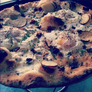 travis_breakie-pizza